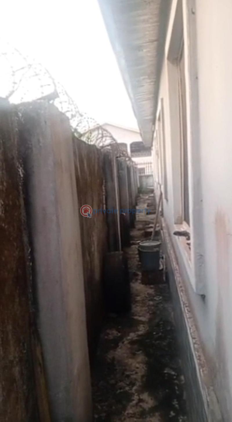 Block Of Flats For Sale Off Airport Rd, Opposite The Npdc Office At Honey G Road, Benin City. Benin Edo - 3