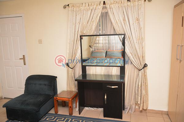 1 bedroom Self Contain Short let Aishar Court. Block E. Shonibare Estate Ikeja GRA Lagos - 4