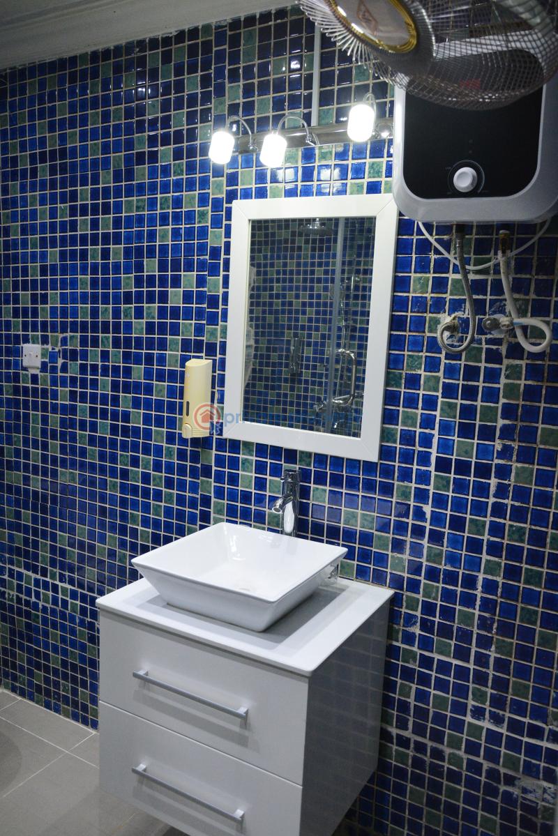 2 bedroom Self Contain Short let 2 Olatubosun Street, Shonibare Estate Ikeja GRA Lagos - 6