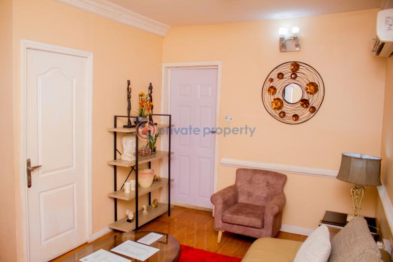 2 bedroom Flat & Apartment Short let 2 Olatubosun Street. Shonibare Estate Ikeja GRA Lagos - 19