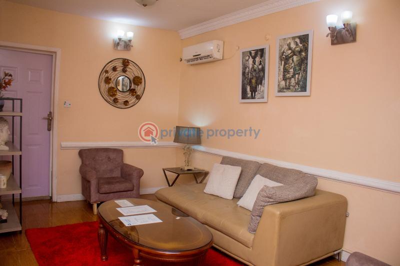 2 bedroom Flat & Apartment Short let 2 Olatubosun Street. Shonibare Estate Ikeja GRA Lagos - 18