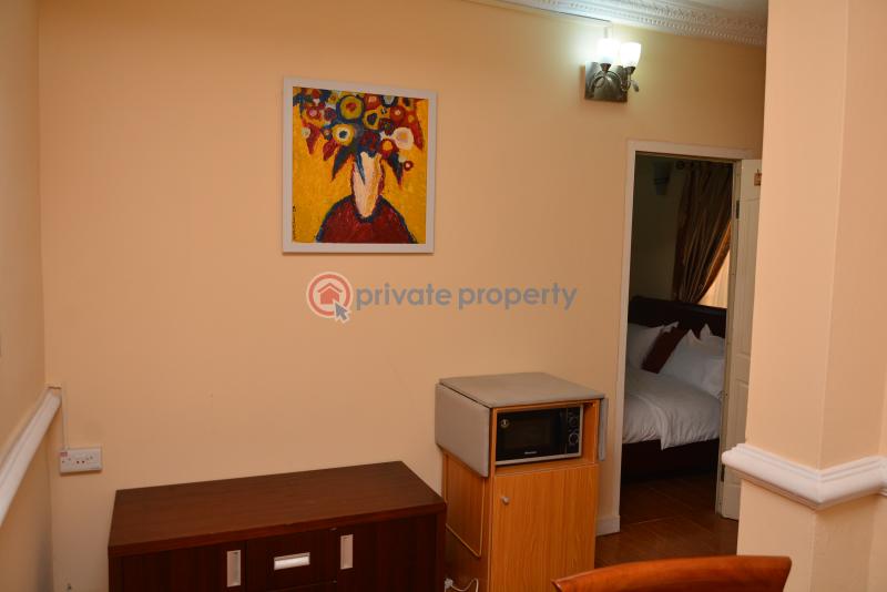 2 bedroom Flat & Apartment Short let 2 Olatubosun Street. Shonibare Estate Ikeja GRA Lagos - 7