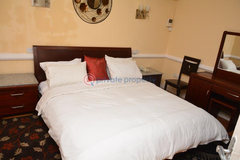 2 bedroom Flat & Apartment Short let 2 Olatubosun Street. Shonibare Estate Ikeja GRA Lagos - 5