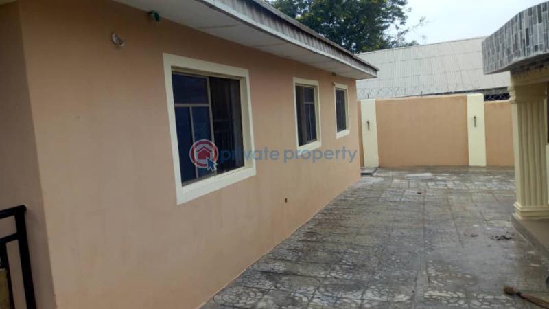 Ajadi power line, temidayo, ologuneru ibadan - 0 Flat & Apartment For Sale Ajadi Power Line, Temidayo, Ologuneru Ibadan Ibadan Oyo - 0