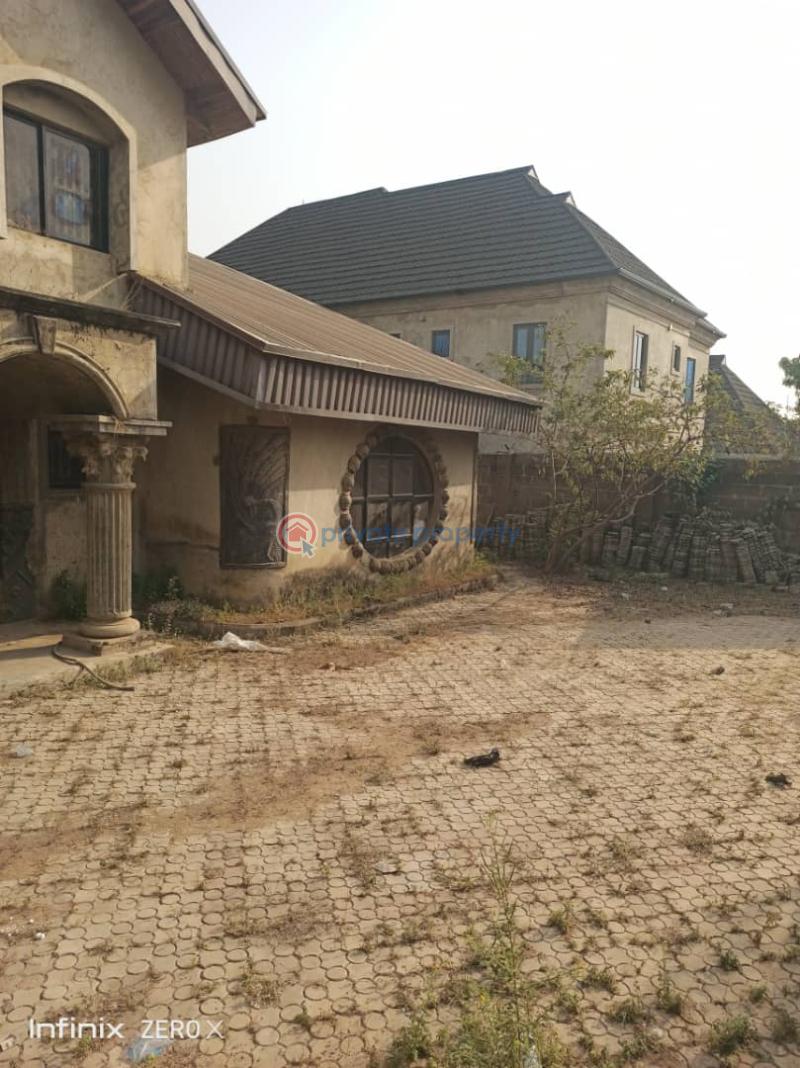 4 bedroom Detached Duplex For Sale Alalubosa Gra, Ibadan . Alalubosa Ibadan Oyo - 0