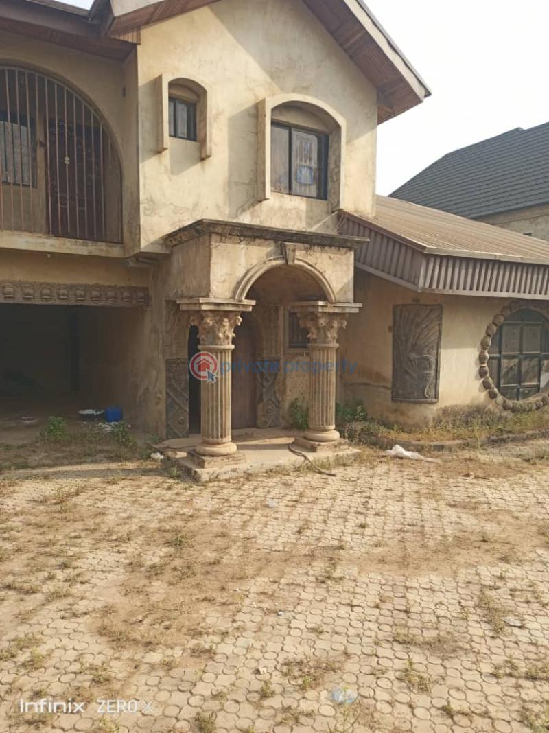 Alalubosa gra, ibadan  . - 1 4 bedroom Detached Duplex For Sale Alalubosa Gra, Ibadan . Alalubosa Ibadan Oyo - 1