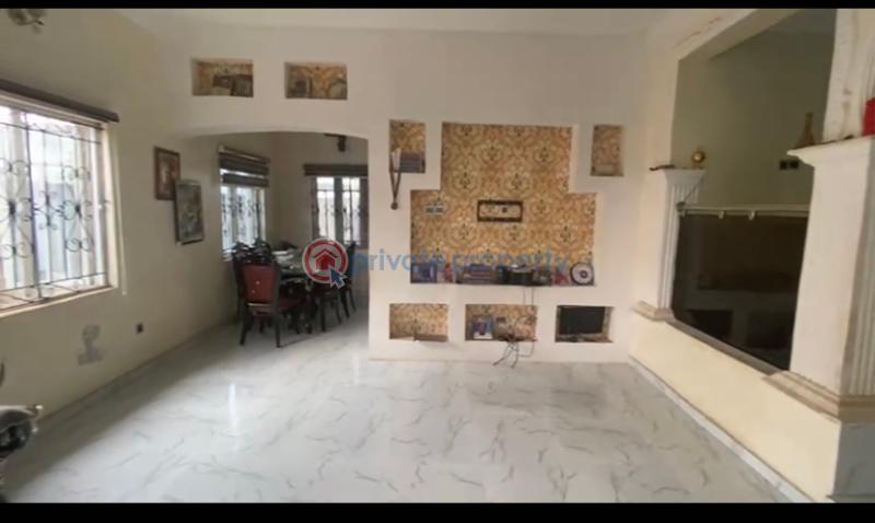 4 bedroom Bungalow For Sale Alayo Community Nearest Landmark Is Jiboye Filling Apata Ibadan Oyo - 1