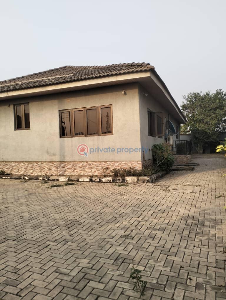 Alheri area akala express ibadan. - 0 Bungalow For Sale Alheri Area Akala Express Ibadan. Akala Express Ibadan Oyo - 0