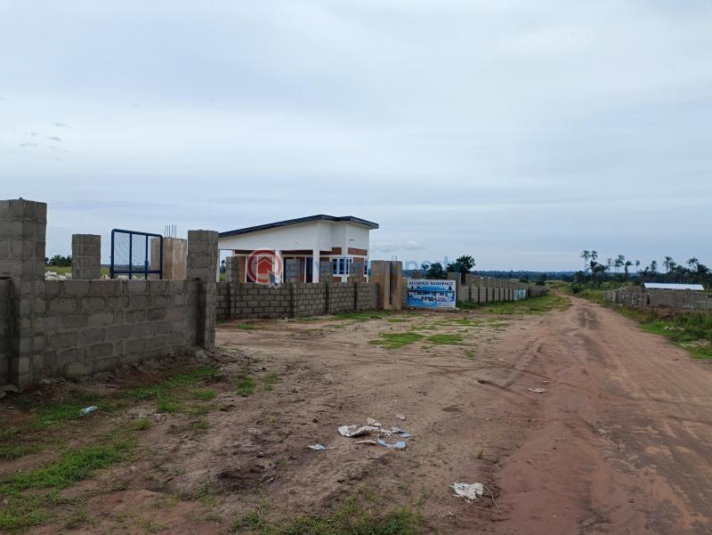 For sale Land Alliance Estate By Faculty Of Agriculture Rivers State