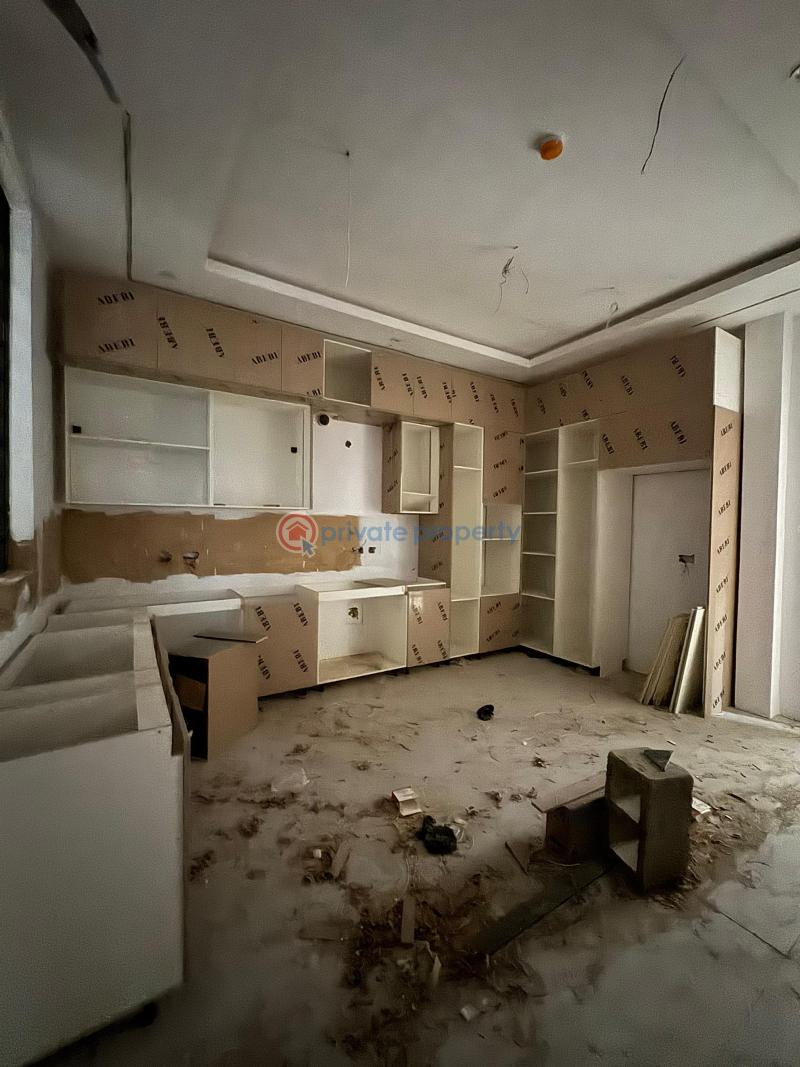 3 bedroom Maisonette For Sale Ikeja GRA Lagos - 4
