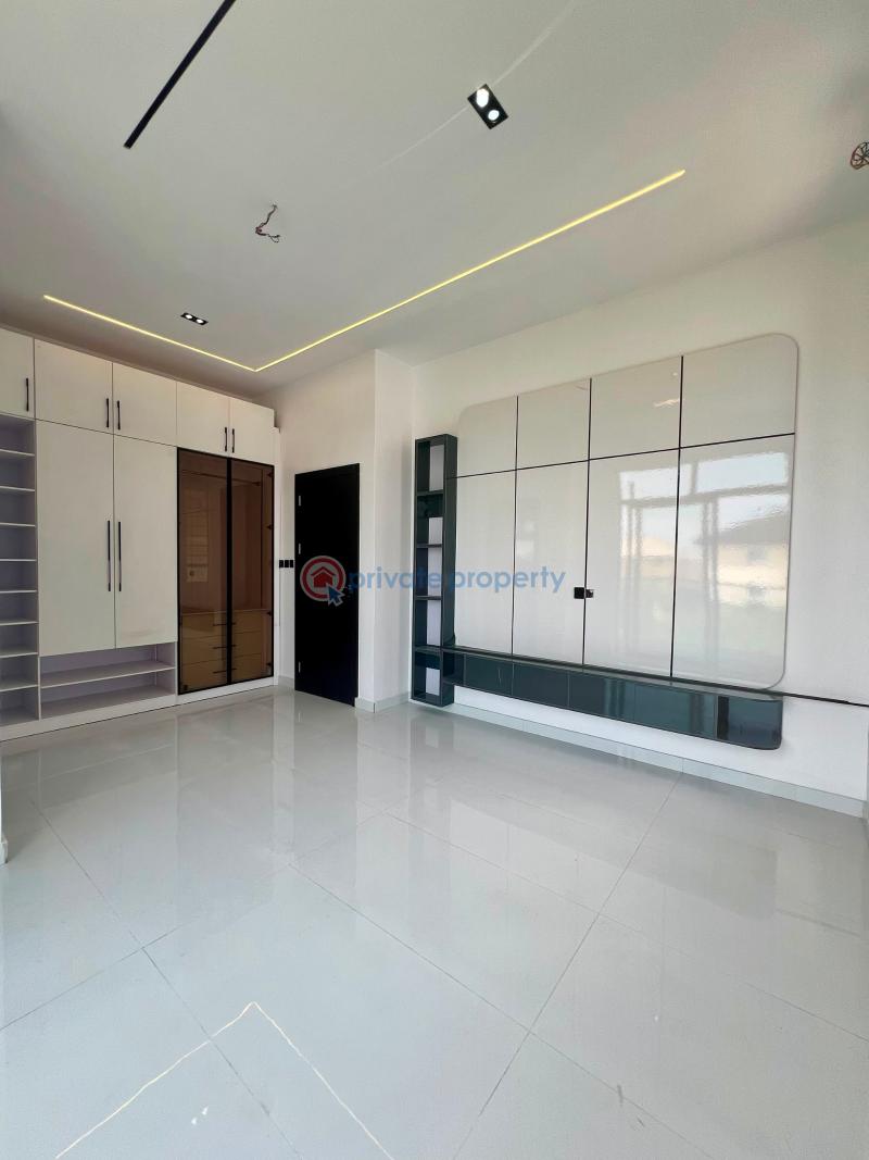 5 bedroom Semi detached Duplex For Sale Ajah Lagos - 11