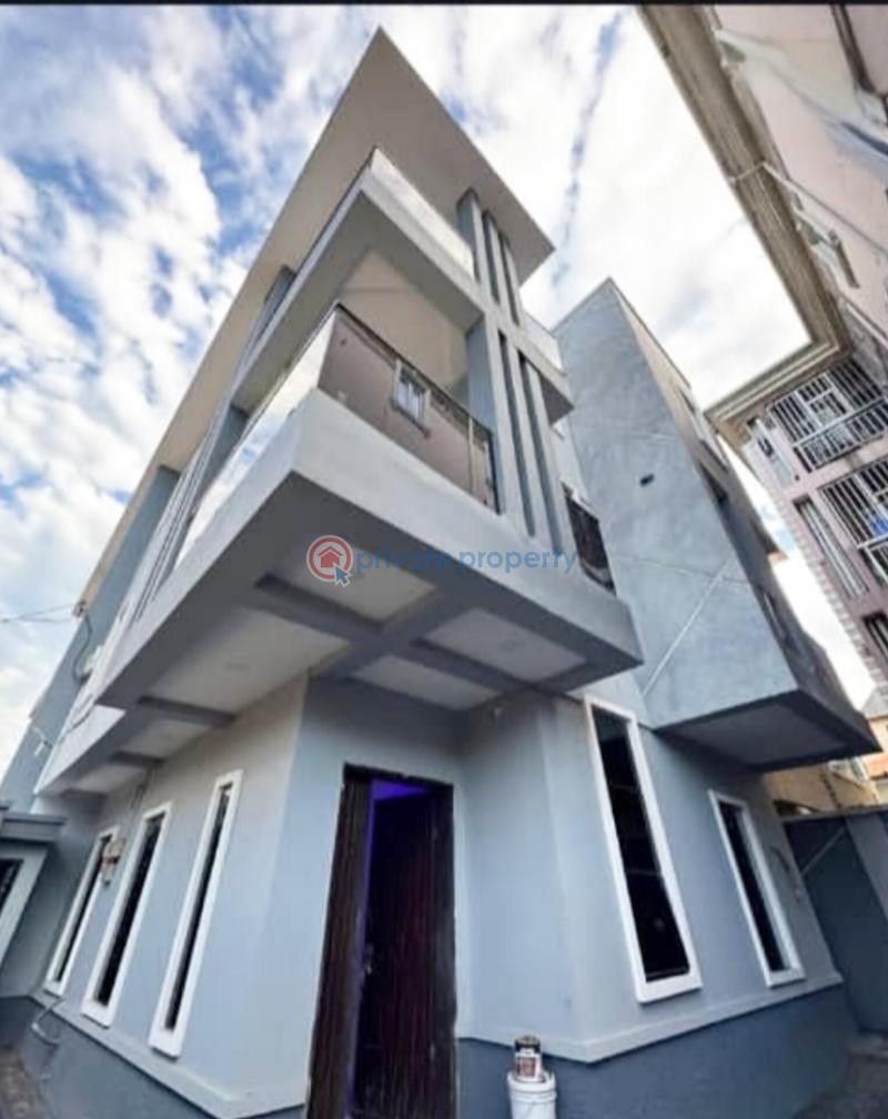 4 bedroom Semi detached Duplex For Sale Ebute Metta Yaba Lagos - 1