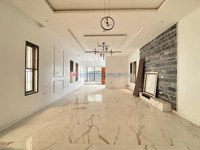 5 bedroom Detached Duplex For Sale Chevron Drive Lekki Lagos - 5