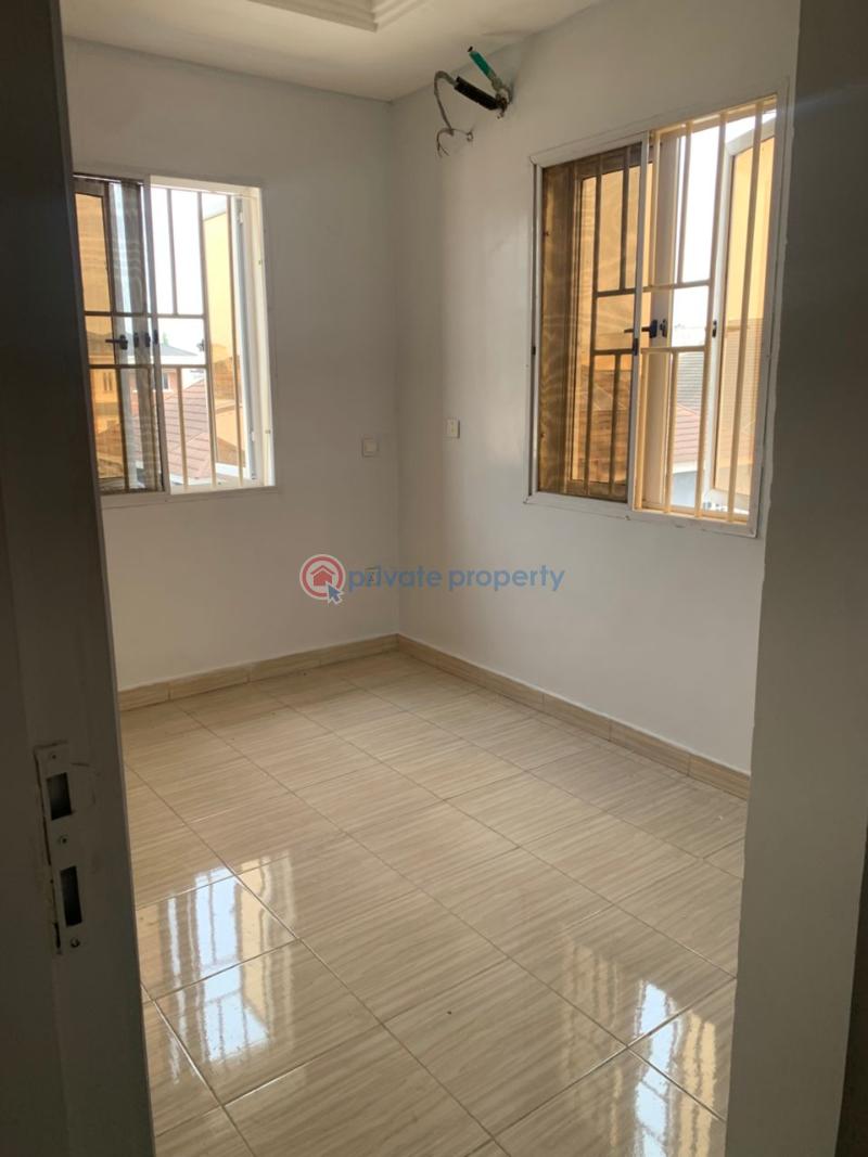 3 bedroom Block Of Flats For Sale Evercare Hospital Lekki Phase 1 Lagos - 1