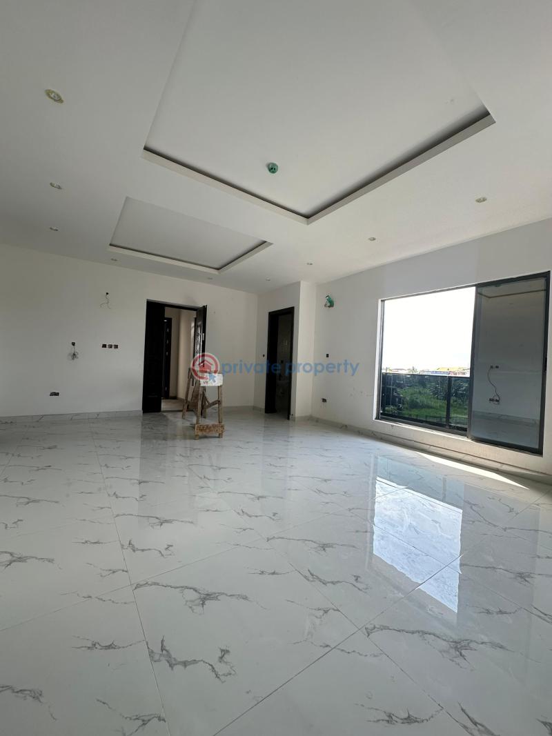 2 bedroom Block Of Flats For Sale Aguda  Surulere Lagos - 3