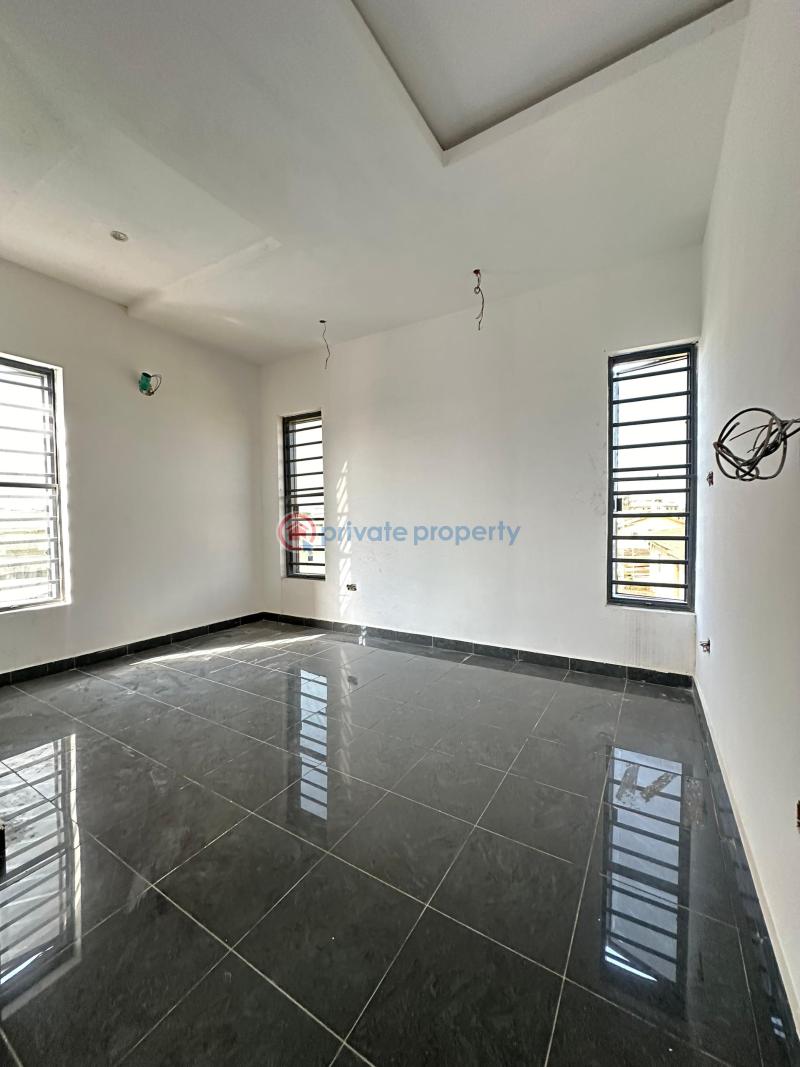 2 bedroom Block Of Flats For Sale Aguda  Surulere Lagos - 4