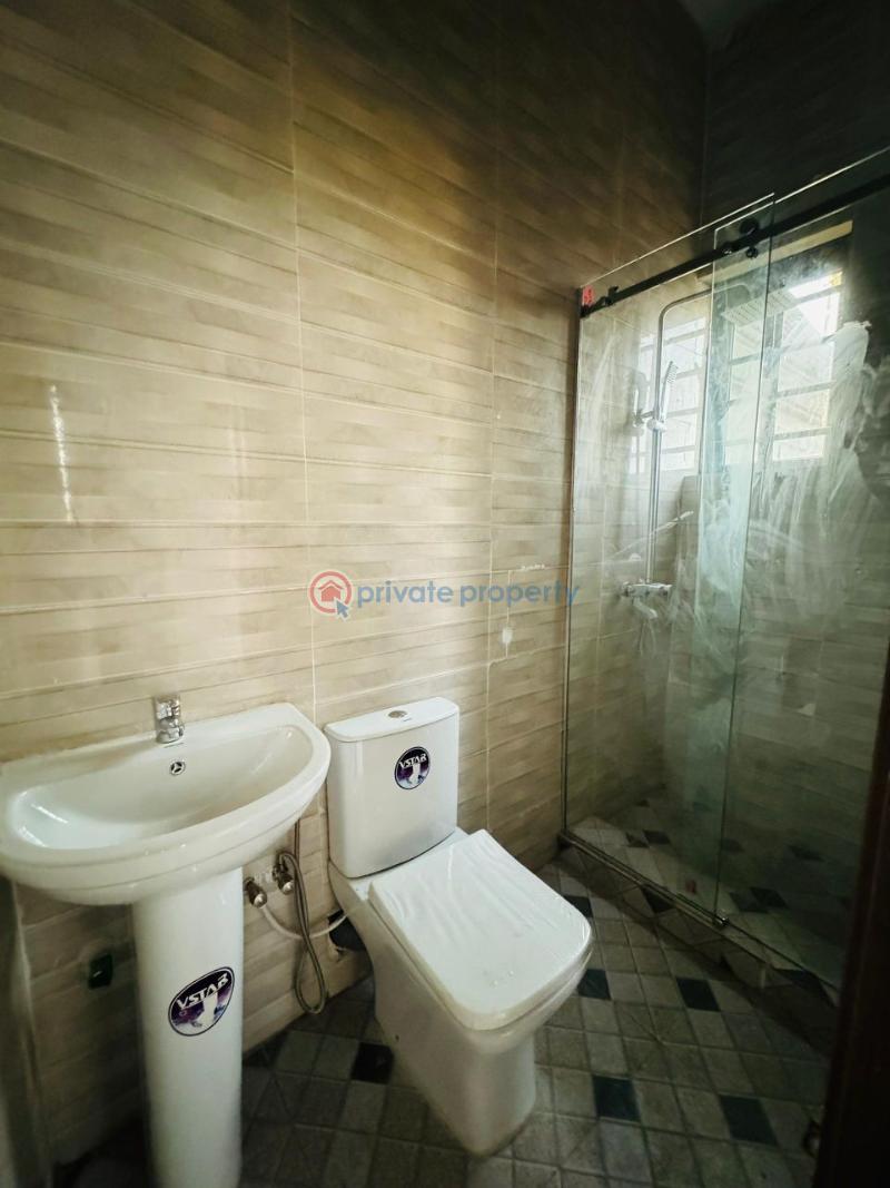 4 bedroom Detached Duplex For Sale Magodo Phase 1 Magodo Kosofe/Ikosi Lagos - 11