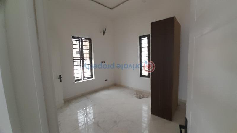 Tastefully finished 4 bedroom semi-detached duplex for sale at osapa london estate. - 11 4 bedroom Semi detached Duplex For Sale Osapa London Lekki Lagos - 11