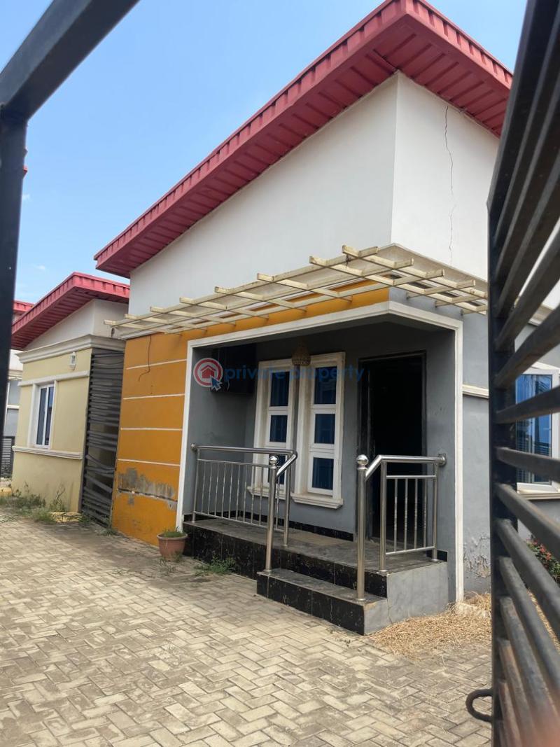 An all-en-suite, modern and newly built 3bedroom bungalow - 13 3 bedroom Detached Bungalow For Sale Oxford Estate Mowe Ogun area  - 13