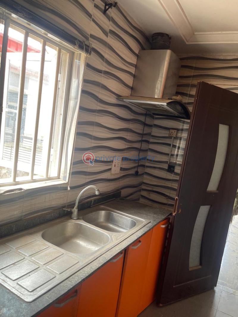 An all-en-suite, modern and newly built 3bedroom bungalow - 7 3 bedroom Detached Bungalow For Sale Oxford Estate Mowe Ogun area  - 7