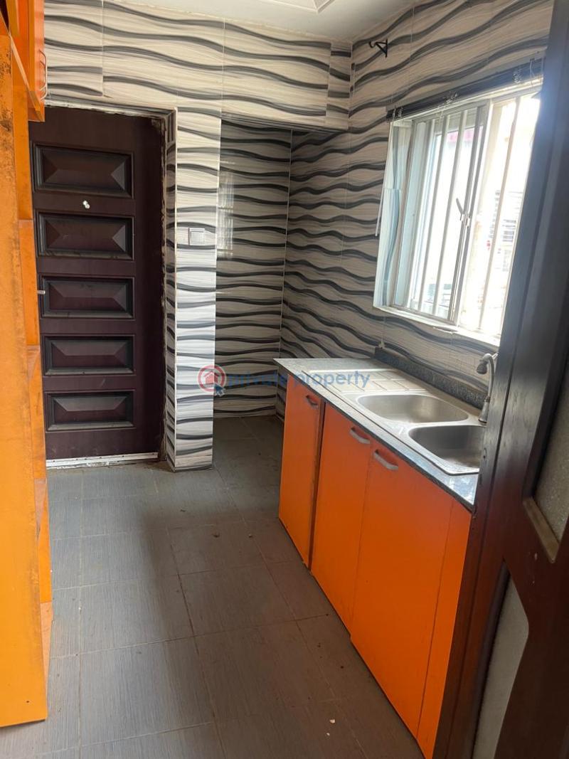 An all-en-suite, modern and newly built 3bedroom bungalow - 10 3 bedroom Detached Bungalow For Sale Oxford Estate Mowe Ogun area  - 10