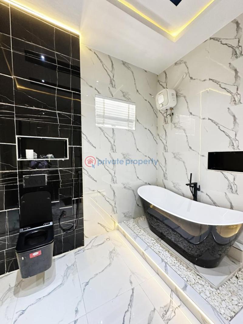 An alluring 5 bedroom  fully detached duplex  with swimming pool. - 10 5 bedroom Detached Duplex For Sale Orchid Lekki Lagos - 10