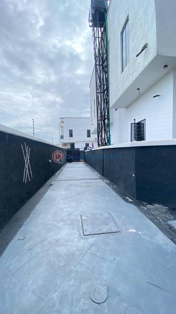 4 bedroom Semi detached Duplex For Sale Orchid Lekki Lagos - 13