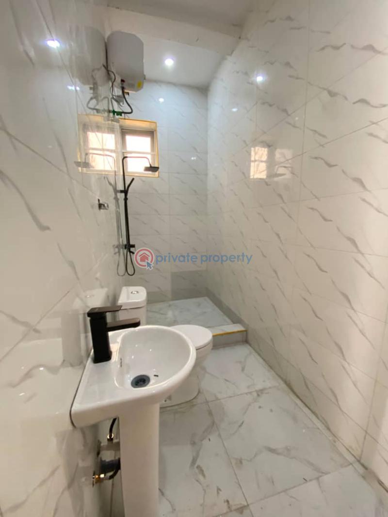 2 bedroom Flat & Apartment For Sale Ologolo Lekki Lagos - 1