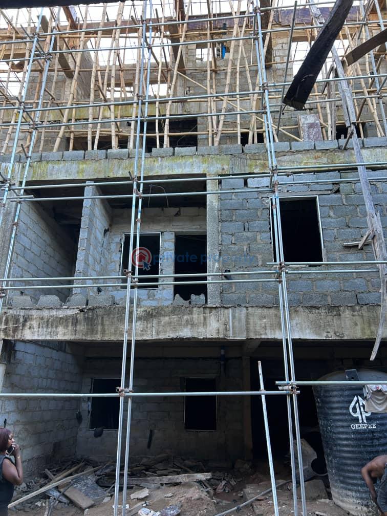 4 bedroom Maisonette For Sale Alex I Street Guzape Abuja Phase 1  - 5