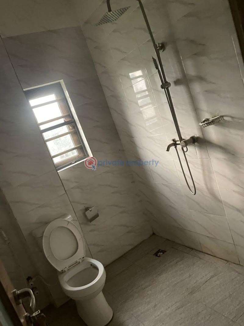 4 bedroom Detached Duplex For Sale Oshota Bus Stop, Along Ijede Road, Ikorodu, Lagos. Ijede Ikorodu Lagos - 3
