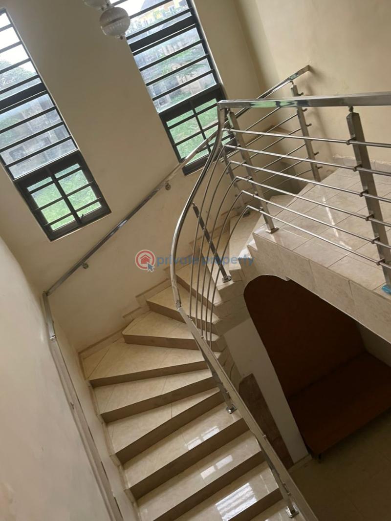 4 bedroom Detached Duplex For Sale Oshota Bus Stop, Along Ijede Road, Ikorodu, Lagos. Ijede Ikorodu Lagos - 2