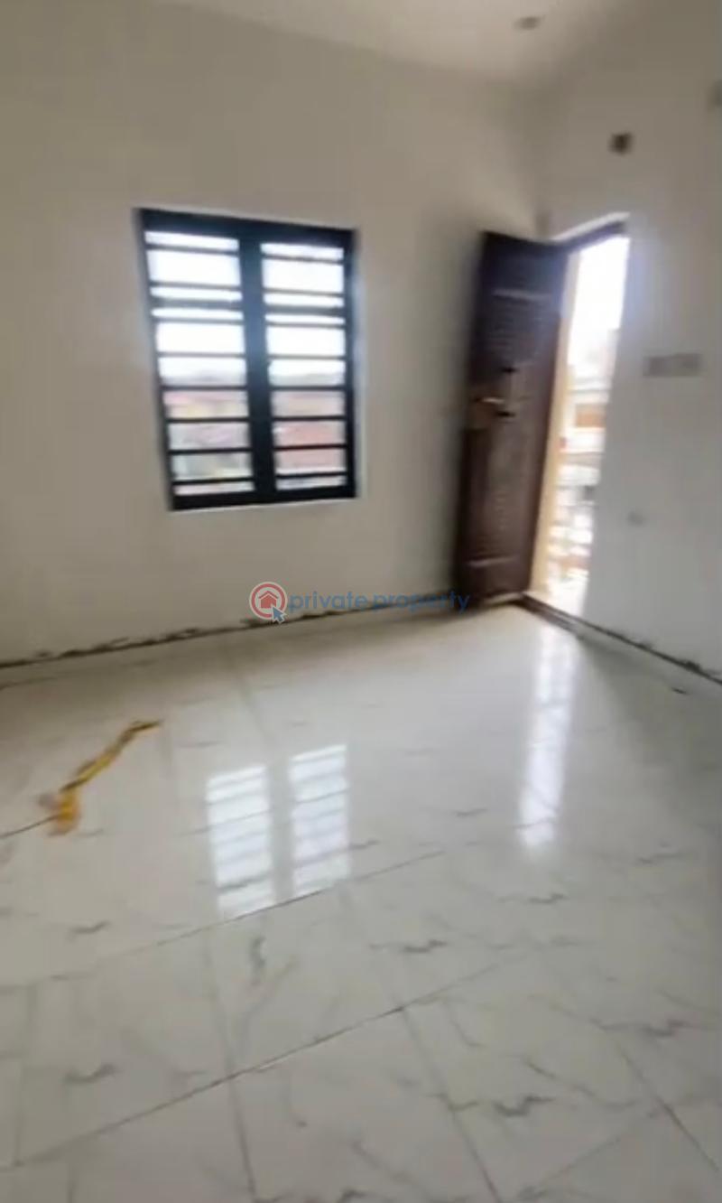 1 bedroom Mini Flat For Rent Surulere Lagos - 5