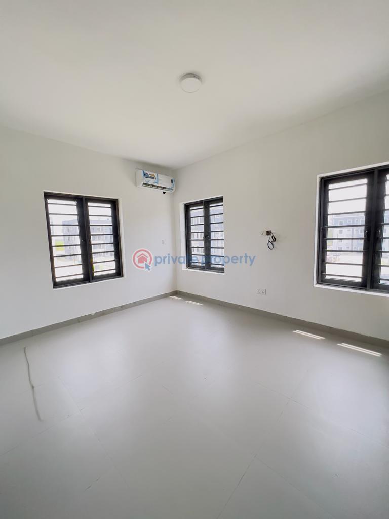 2 bedroom Block Of Flats For Rent Green Bay Estate Megamound Ikota Lekki Lagos - 1
