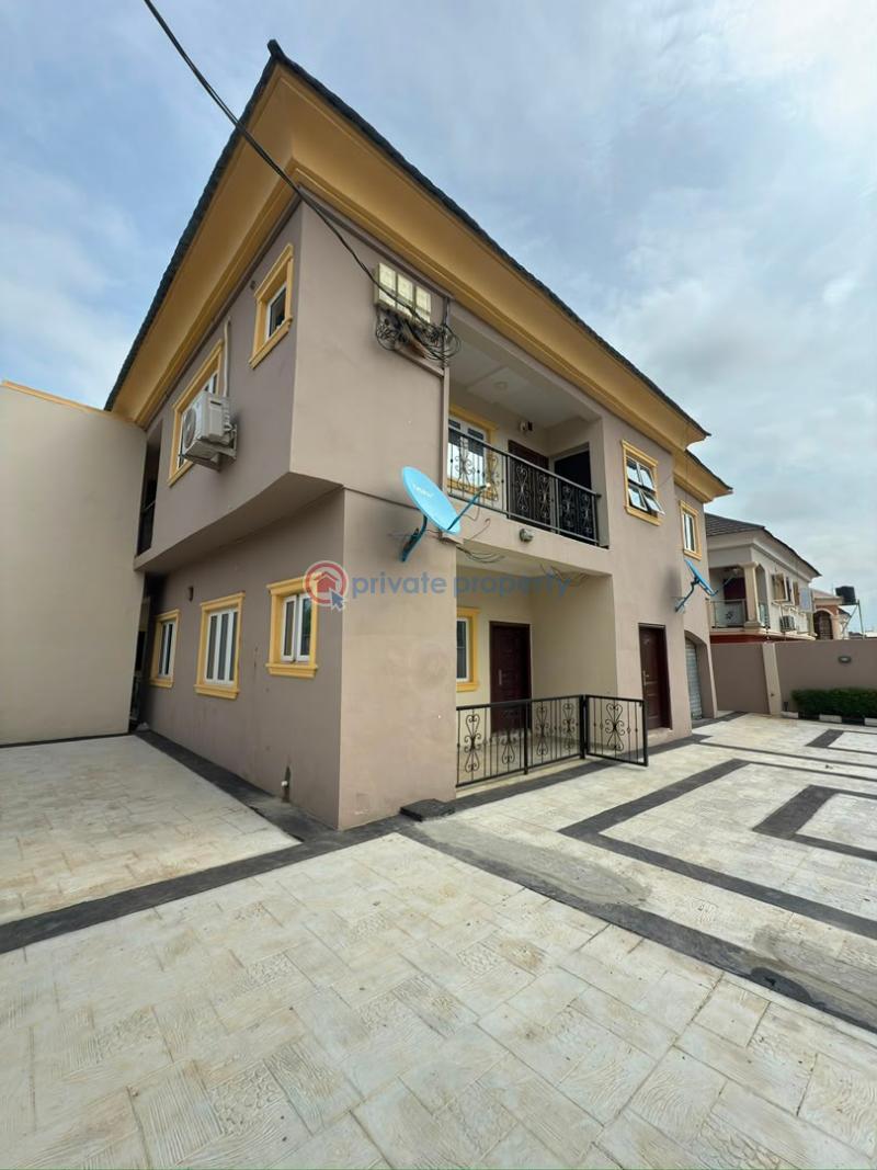 3 bedroom Flat & Apartment For Rent Sonakan Oniyeye, Alao Akala Way Akobo Ibadan Oyo - 0