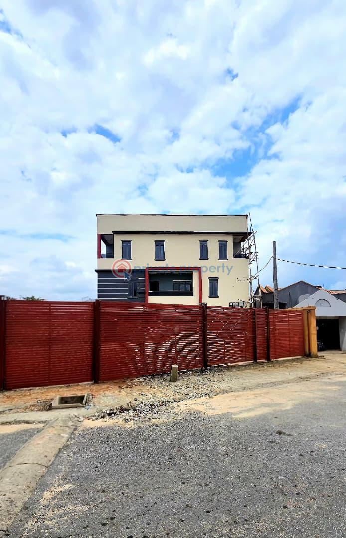 4 bedroom Semi detached Duplex For Sale Mende Maryland Lagos - 0