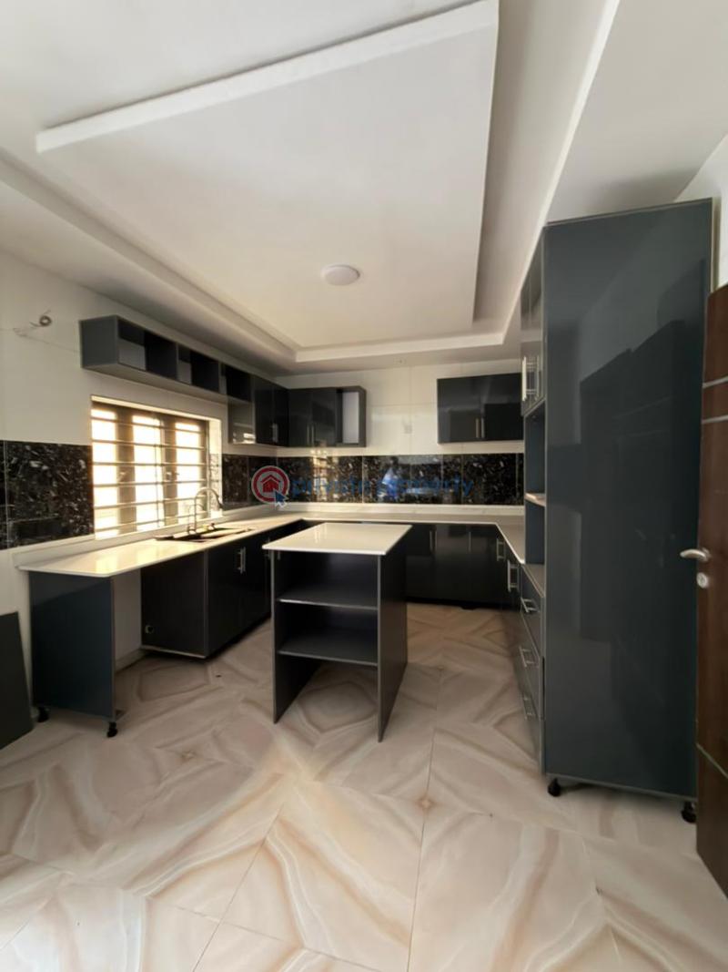 4 bedroom Detached Duplex For Sale Magodo Gra Phase1 Ikeja Lagos - 9