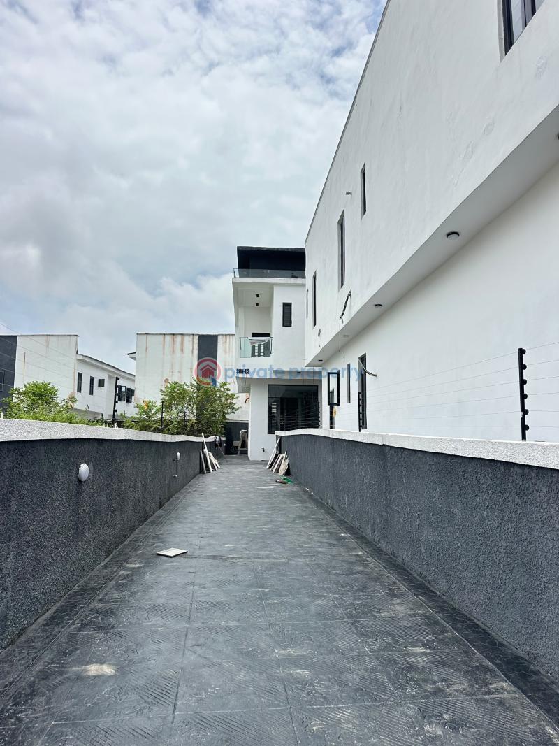 5 bedroom Detached Duplex For Sale Sangotedo Ajah Lagos - 1