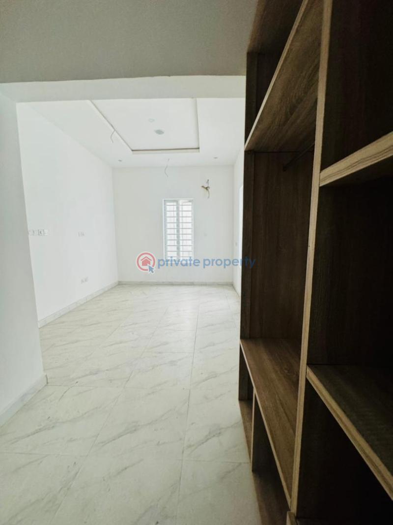5 bedroom Detached Duplex For Sale Omole Phase 1 Ojodu Lagos - 3