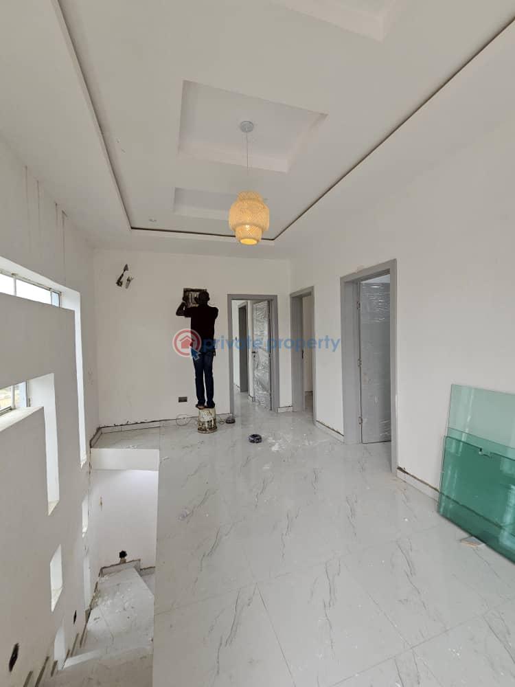 3 bedroom Block Of Flats For Rent Gbagada Phase 1 Lagos - 4