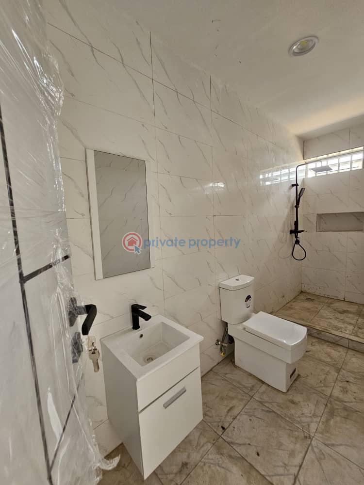 3 bedroom Block Of Flats For Rent Gbagada Phase 1 Lagos - 1