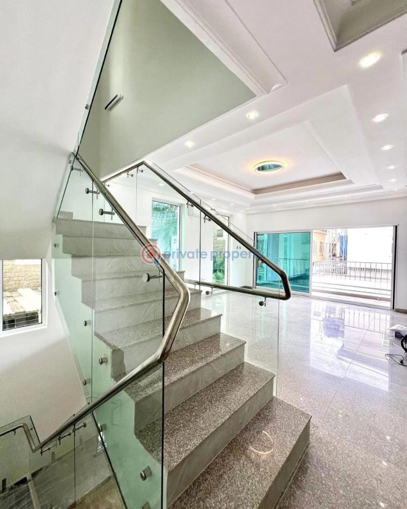 5 bedroom Detached Duplex For Sale Lekki Phase 1 Lagos - 4