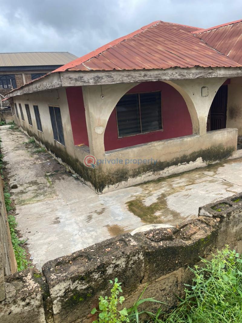 10 bedroom Detached Bungalow For Sale Toll Gate By Lead City University Ibadan Oyo - 2