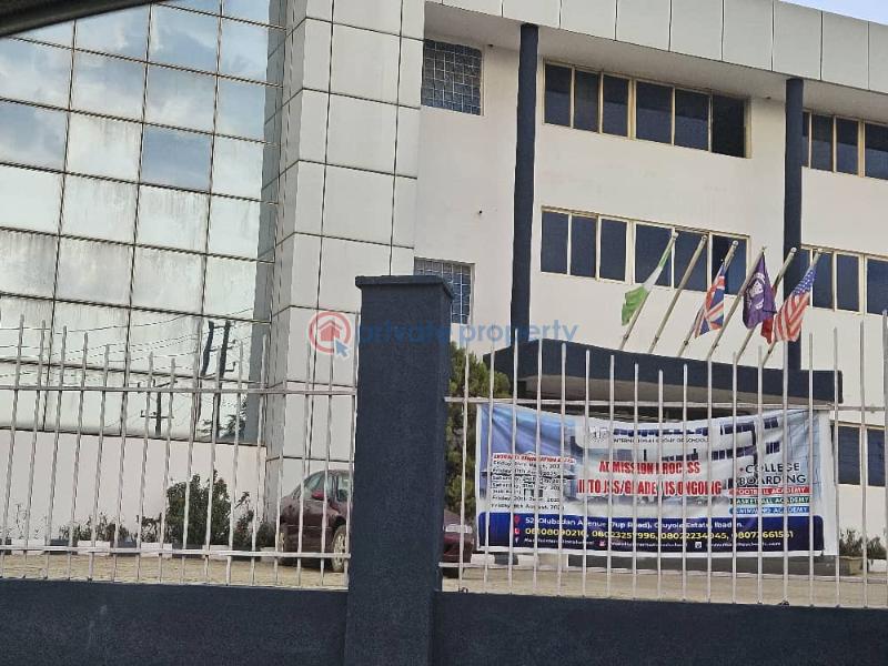 School For Sale Oluyole Estate Ibadan Oyo - 0