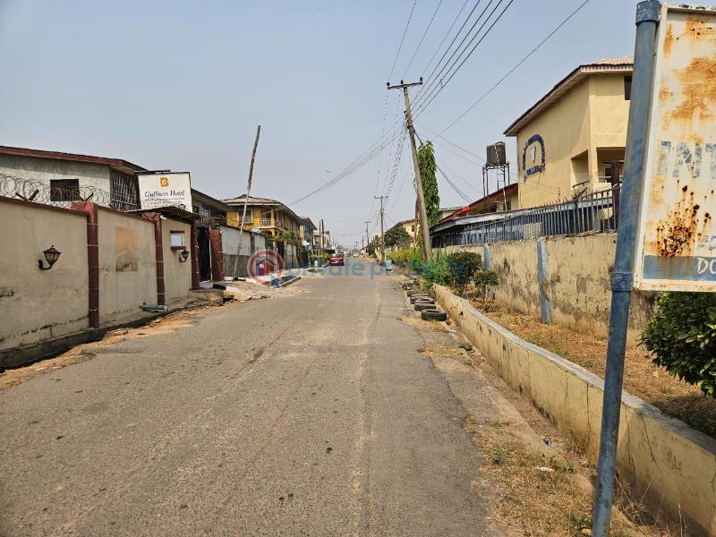 School For Rent Bodija Ibadan Oyo - 0