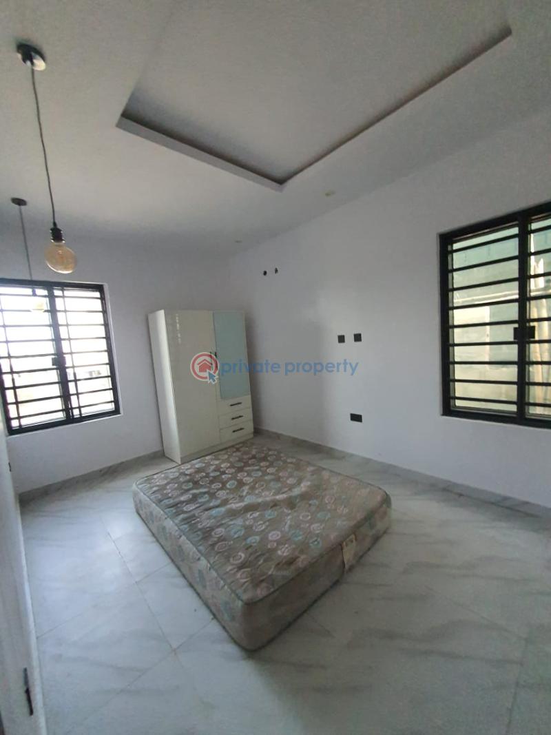 2 bedroom Block Of Flats For Rent Off Alpha Beach, New Road Lekki Phase 2 Lagos - 4