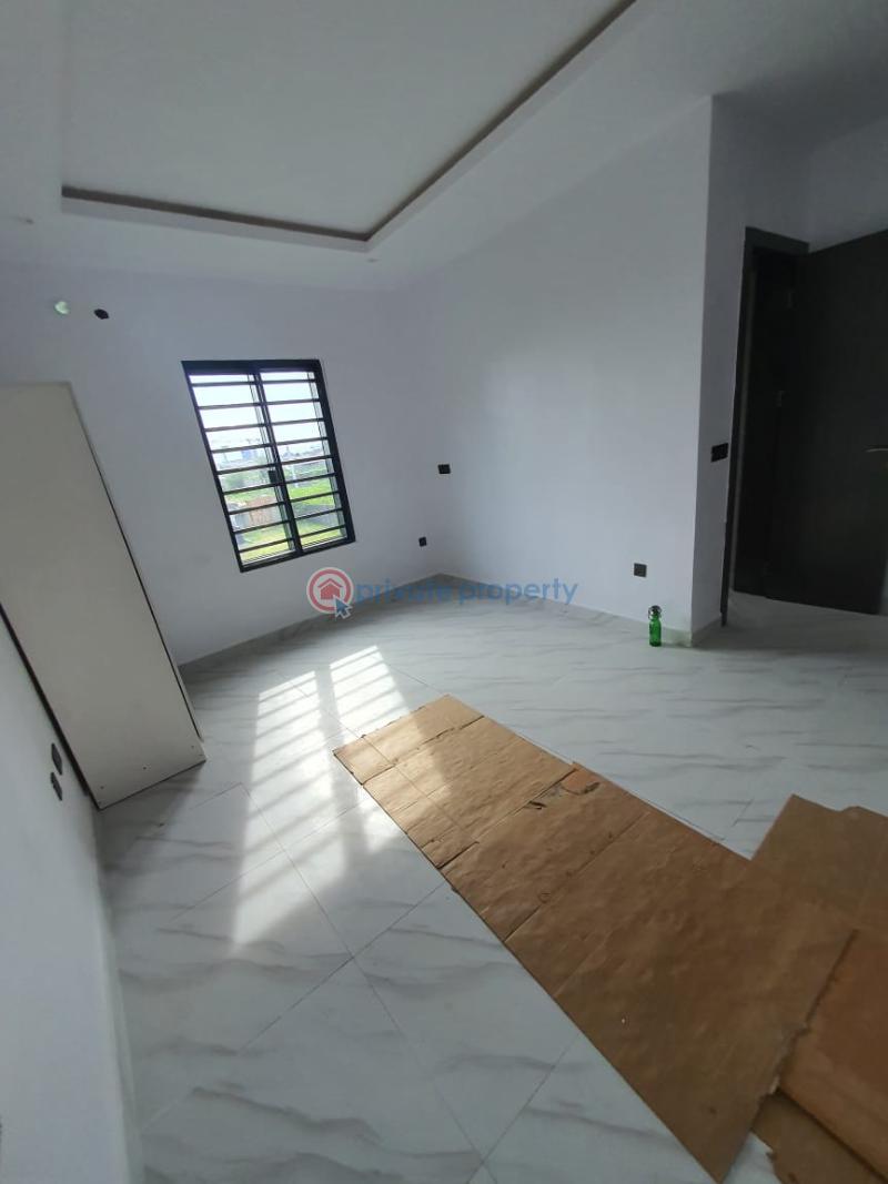 2 bedroom Block Of Flats For Rent Off Alpha Beach, New Road Lekki Phase 2 Lagos - 1