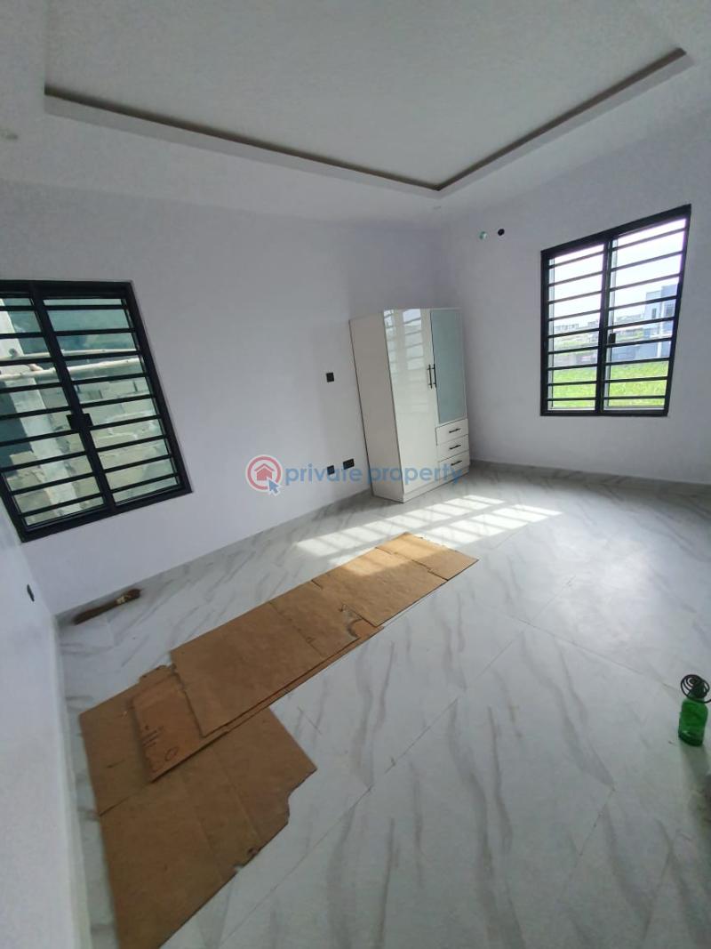 2 bedroom Block Of Flats For Rent Off Alpha Beach, New Road Lekki Phase 2 Lagos - 3