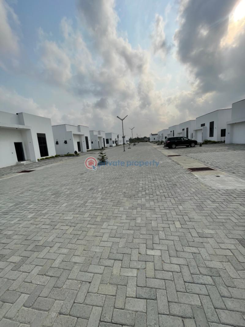 4 bedroom Detached Bungalow For Sale Inside Atlantic Nominee Layout, Abraham Adesanya. Abraham Adesanya Ajah Lagos - 1