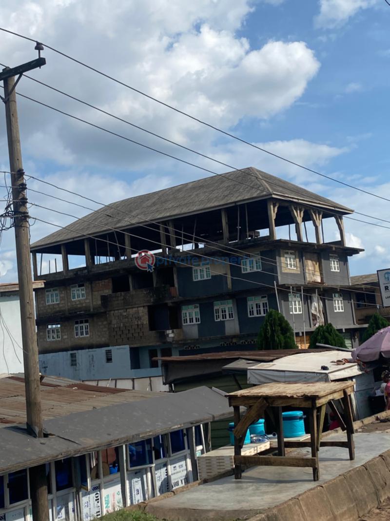 Mall/Complex/Plaza For Sale Brewery, Lafenwa, Abeokuta Abeokuta Ogun - 3