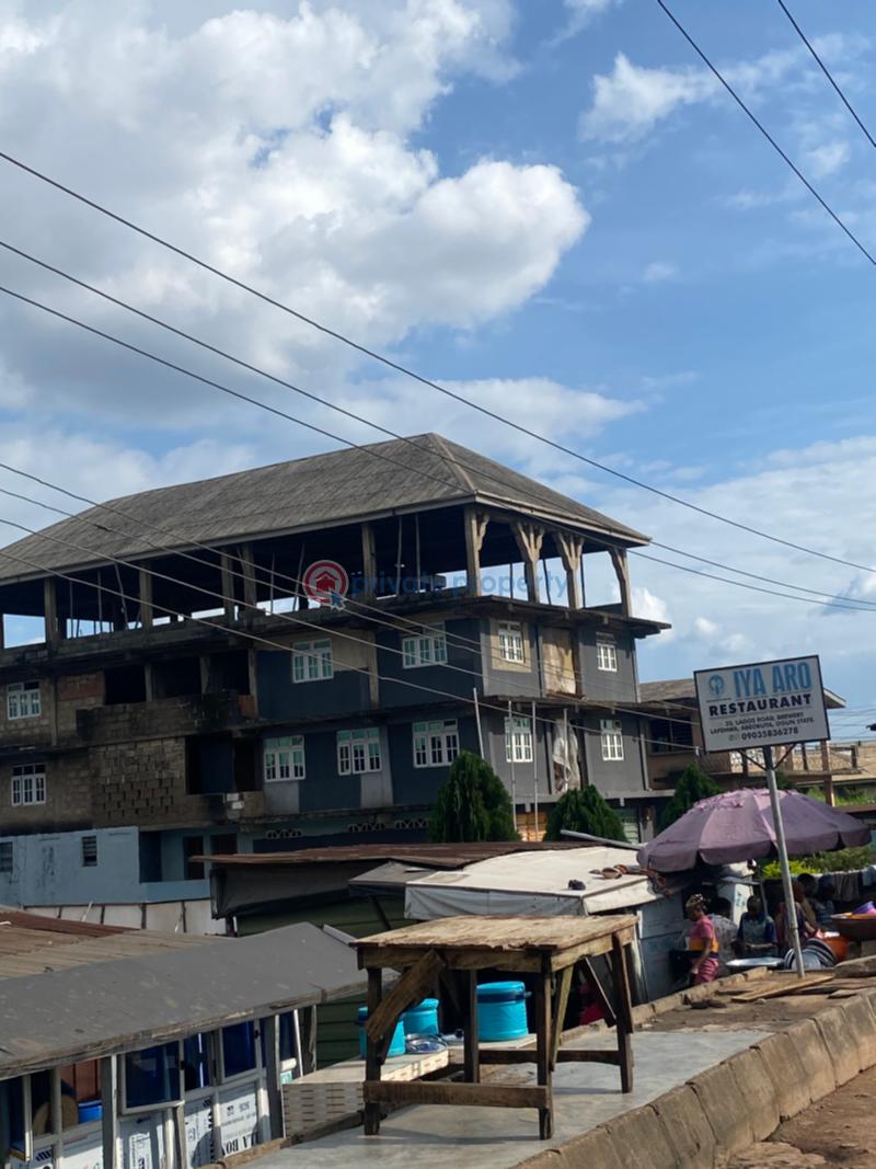 Mall/Complex/Plaza For Sale Brewery, Lafenwa, Abeokuta Abeokuta Ogun - 2